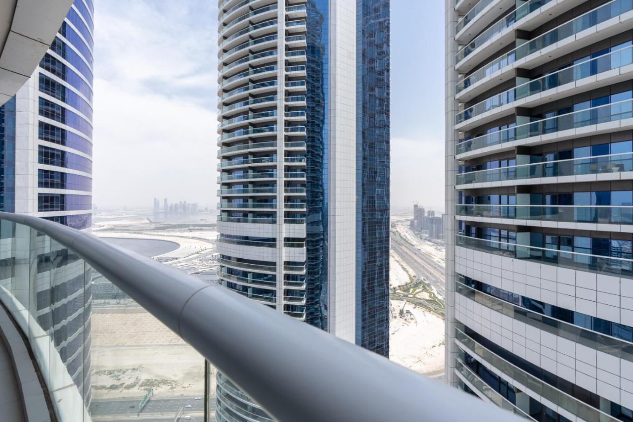 Globalstay Damac Towers By Paramount In Business Bay Дубай Екстериор снимка